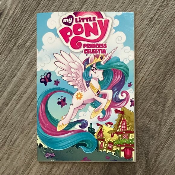 My Little Pony Celestia Micro-Comic Fun Pack (includes mini-poster & sticker) - Picture 2 of 4